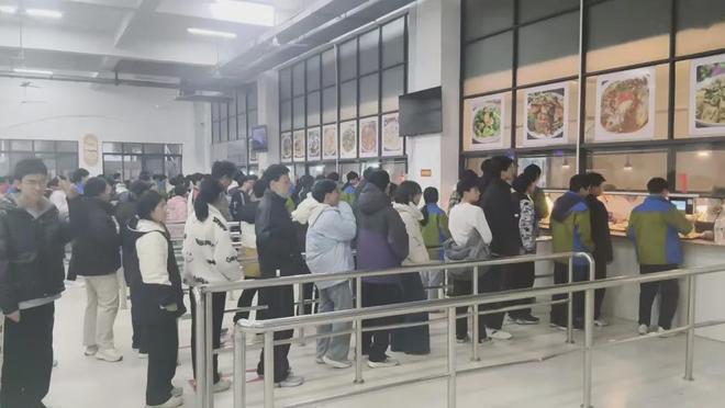 守护未来从一顿营养餐开始——崇仁县教育体育局打造全县校园“食安+营养”双护航工程实践纪实(图4)