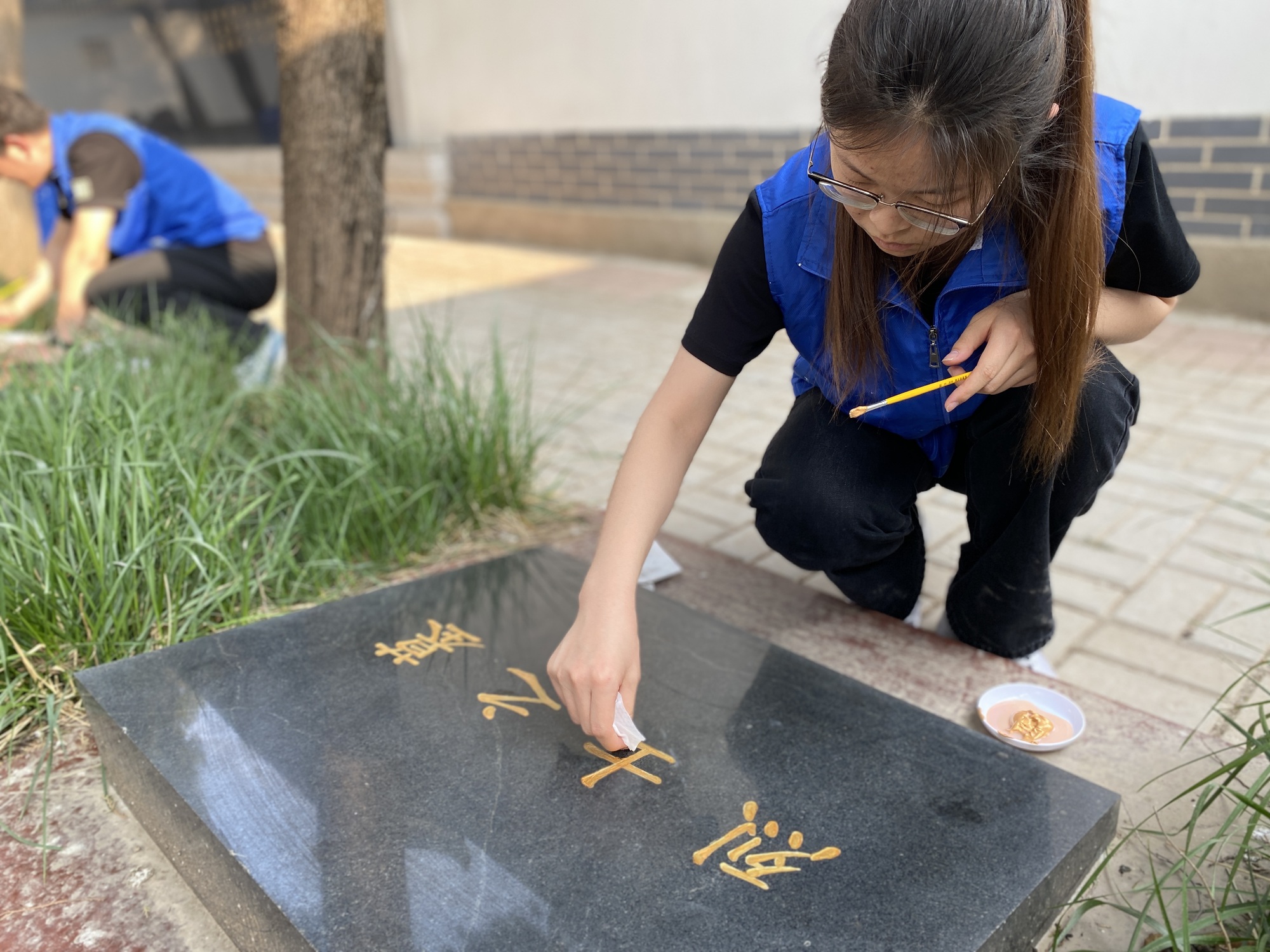 跨越时空的青春对话：一堂清明思政课里的资助育人温度(图4)