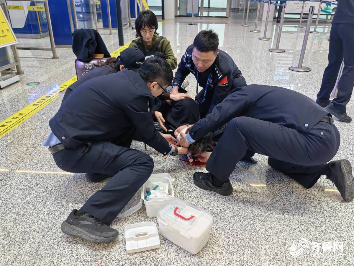 十五年坚守国门一线申博生在这里迎送每一位归人(图2)